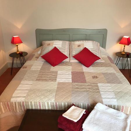 Couleurs De Camargue Bed & Breakfast Beauvoisin  Ngoại thất bức ảnh