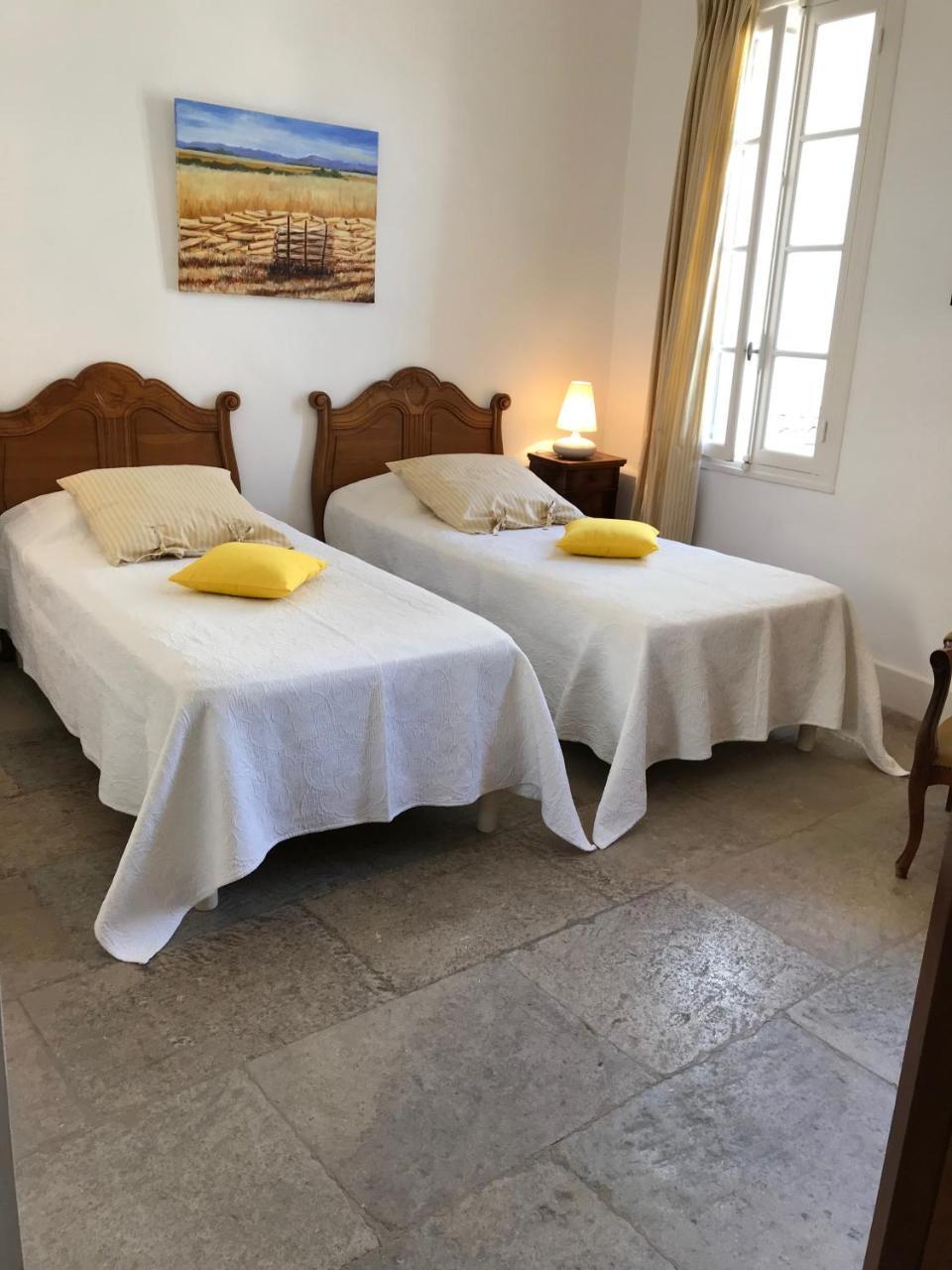 Couleurs De Camargue Bed & Breakfast Beauvoisin  Ngoại thất bức ảnh